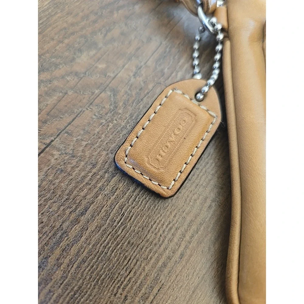 Vintage Coach Wristlet Camel Tan Leather Silver Hardwear Key Tag Wallet/Clutch